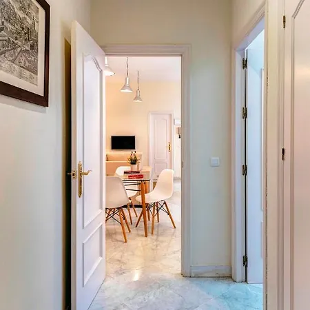 Genteel Tomas De Ibarra Apartment Sevilla